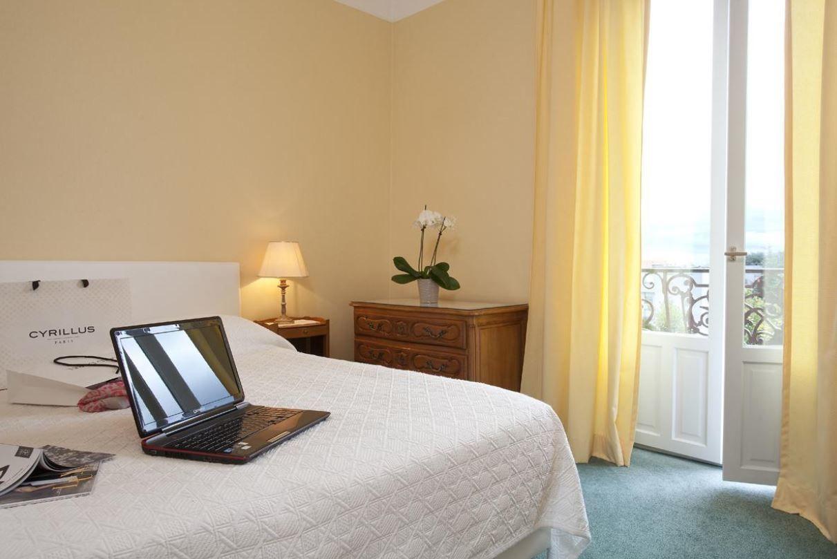 Logis Hotel Royal Saint-Mart Royat Dış mekan fotoğraf