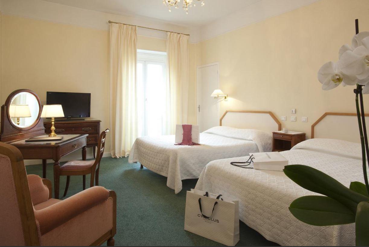 Logis Hotel Royal Saint-Mart Royat Dış mekan fotoğraf