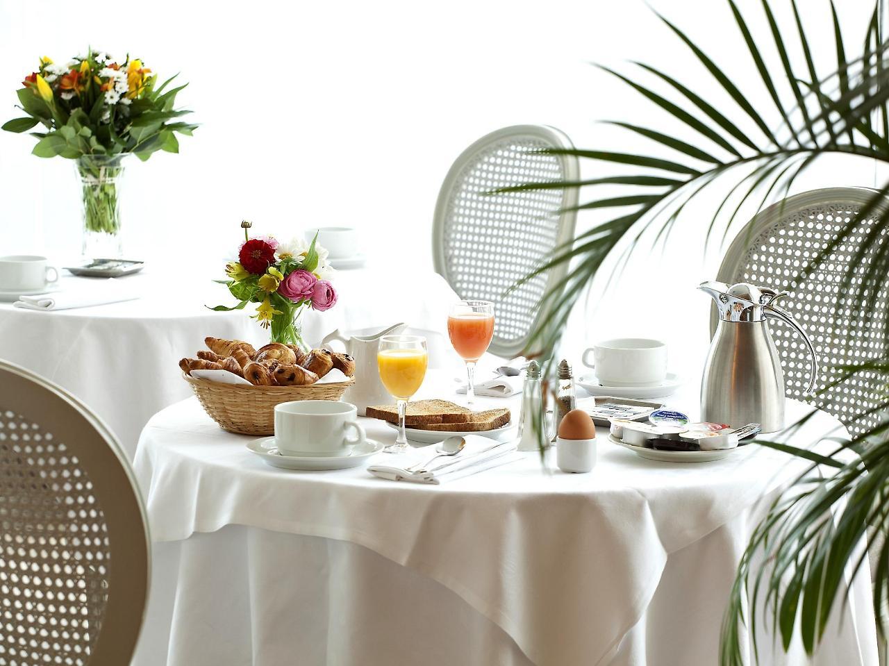 Logis Hotel Royal Saint-Mart Royat Dış mekan fotoğraf