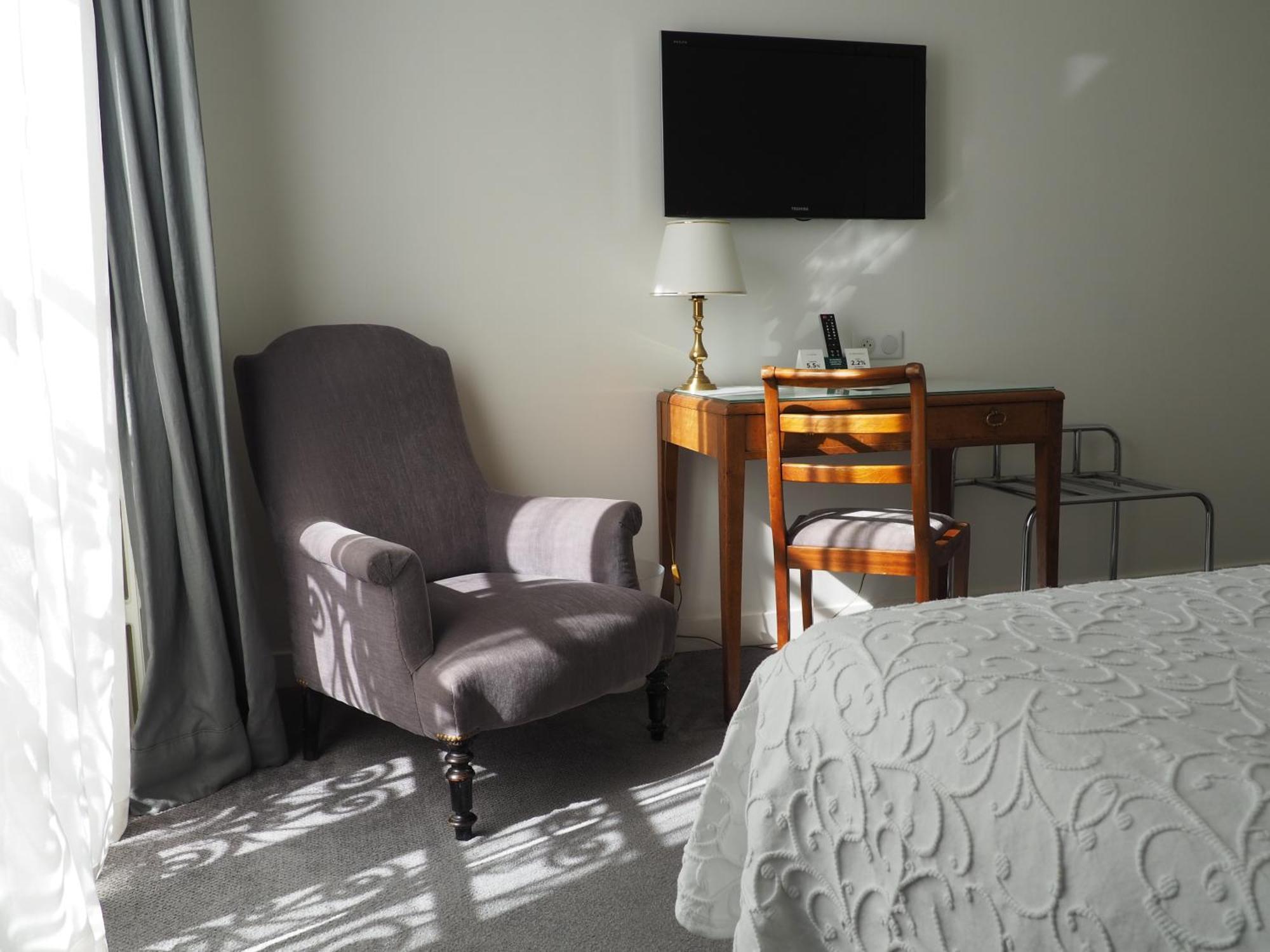Logis Hotel Royal Saint-Mart Royat Dış mekan fotoğraf